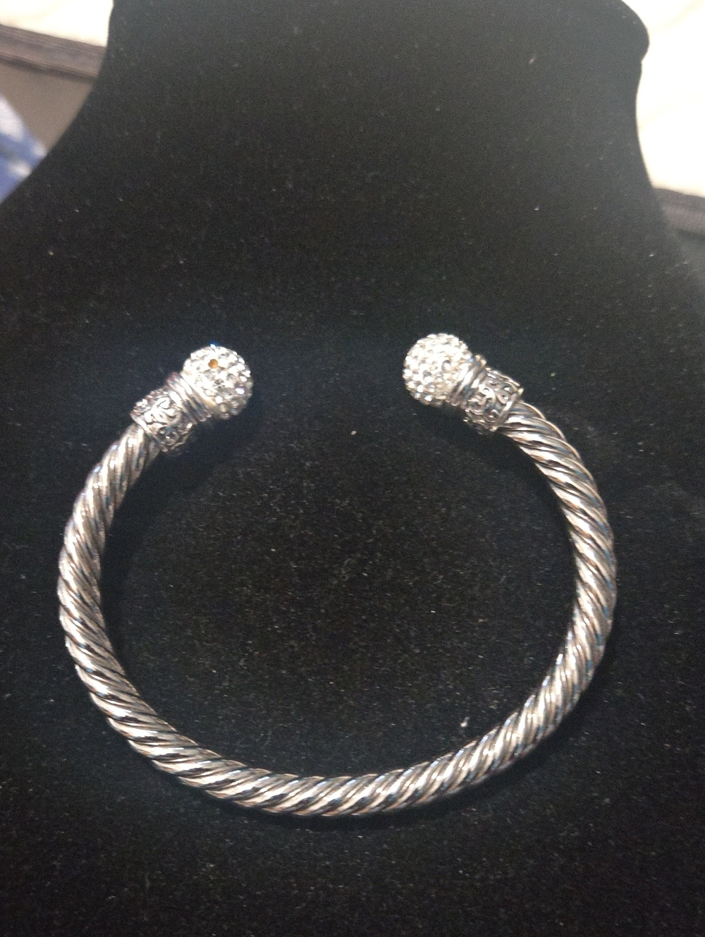 Cable Classics Bracelet with Pavé White Crystals Domes